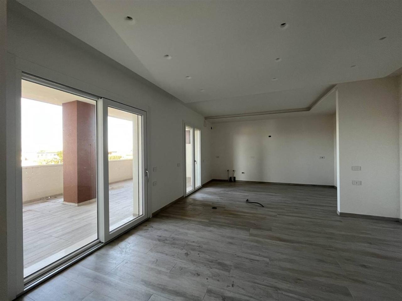 6 rooms Apartment in Chioggia, Italy No. 28851