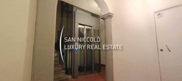 3 bedrooms Apartment in Florence, Italy No. 207665 9