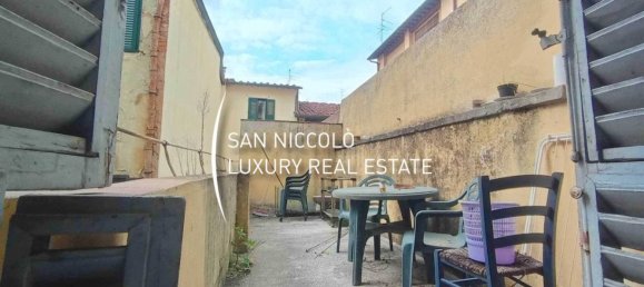3 bedrooms Apartment in Florence, Italy No. 207665 2