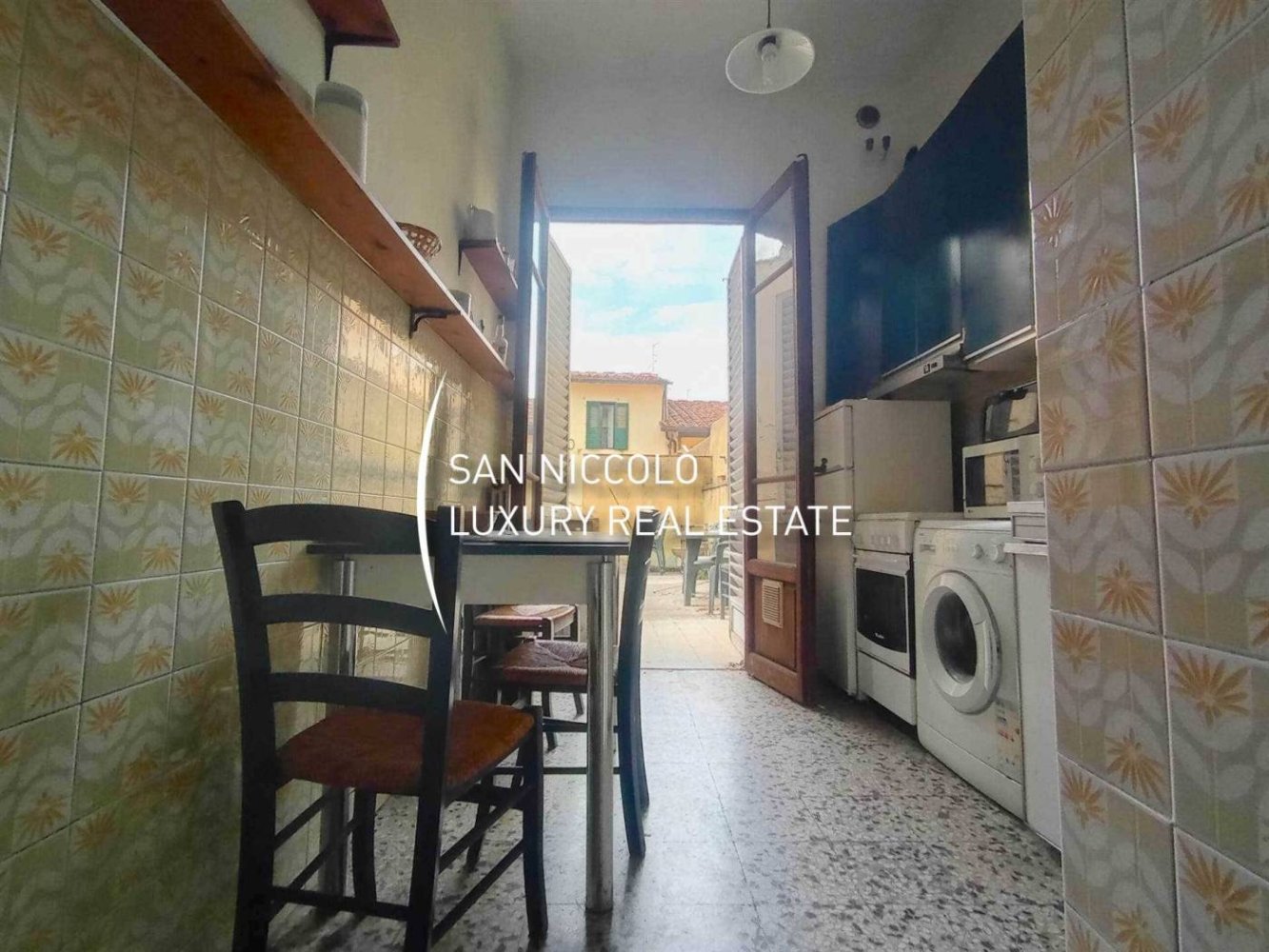 3 bedrooms Apartment in Florence, Italy No. 207665