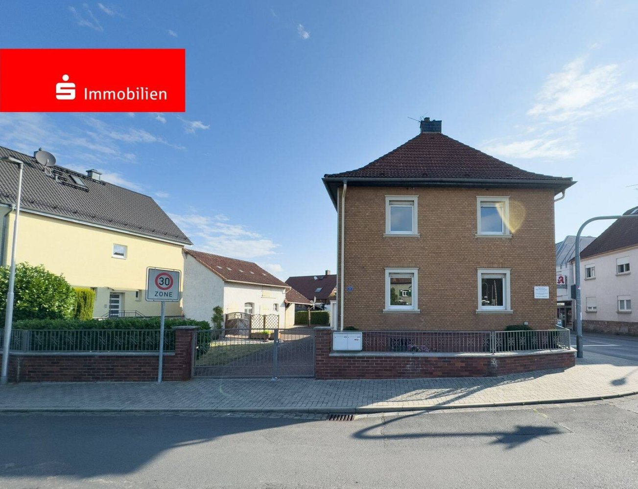 Casa de 4 dormitorios en Offenbach, Germany No. 257025