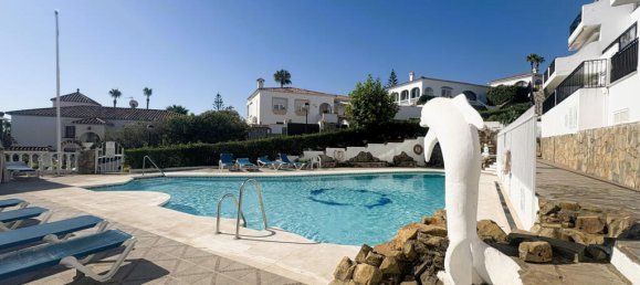 2 bedrooms Apartment in La Duquesa, Spain No. 176138 2