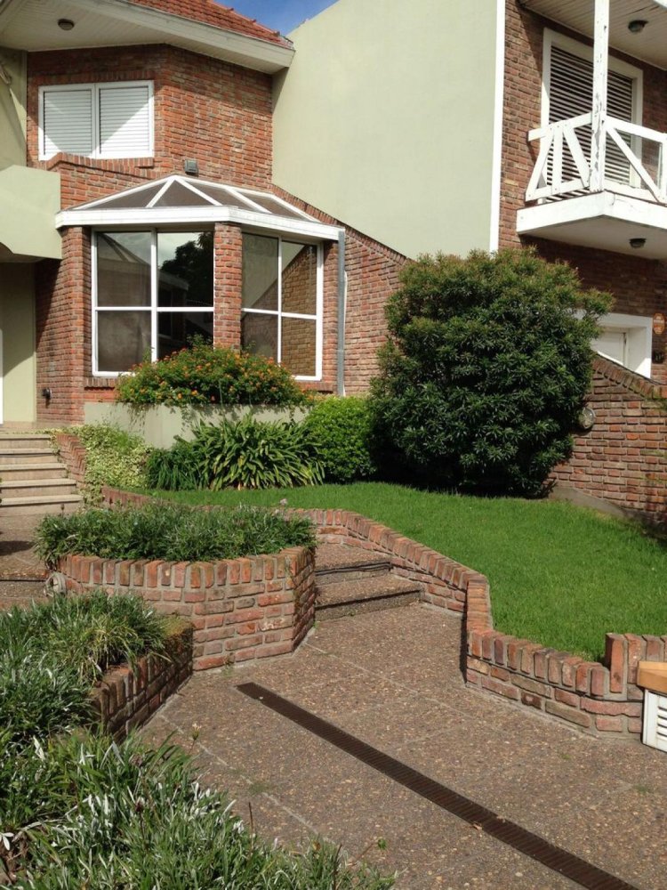 4 bedrooms House in General Rodriguez, Argentina No. 101978