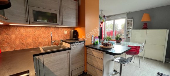 2 bedrooms Apartment in Neuilly-sur-Marne, France No. 189145 10