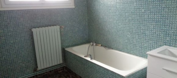 4 bedrooms House in Mayenne, France No. 308259 11