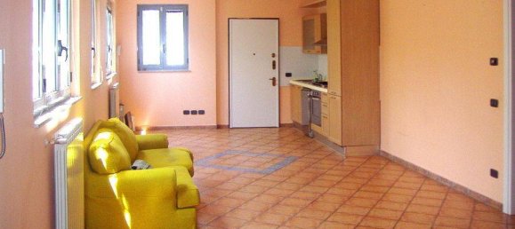 1 chambre Maison à Milan, Italy No. 250952 2