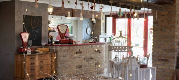 5غرفة عقار تجاري في Udine, Italy رقم 80628 16