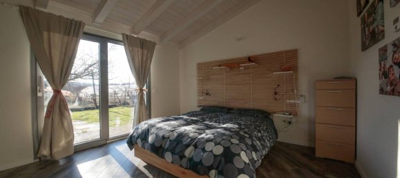 5غرفة عقار تجاري في Udine, Italy رقم 80628 3