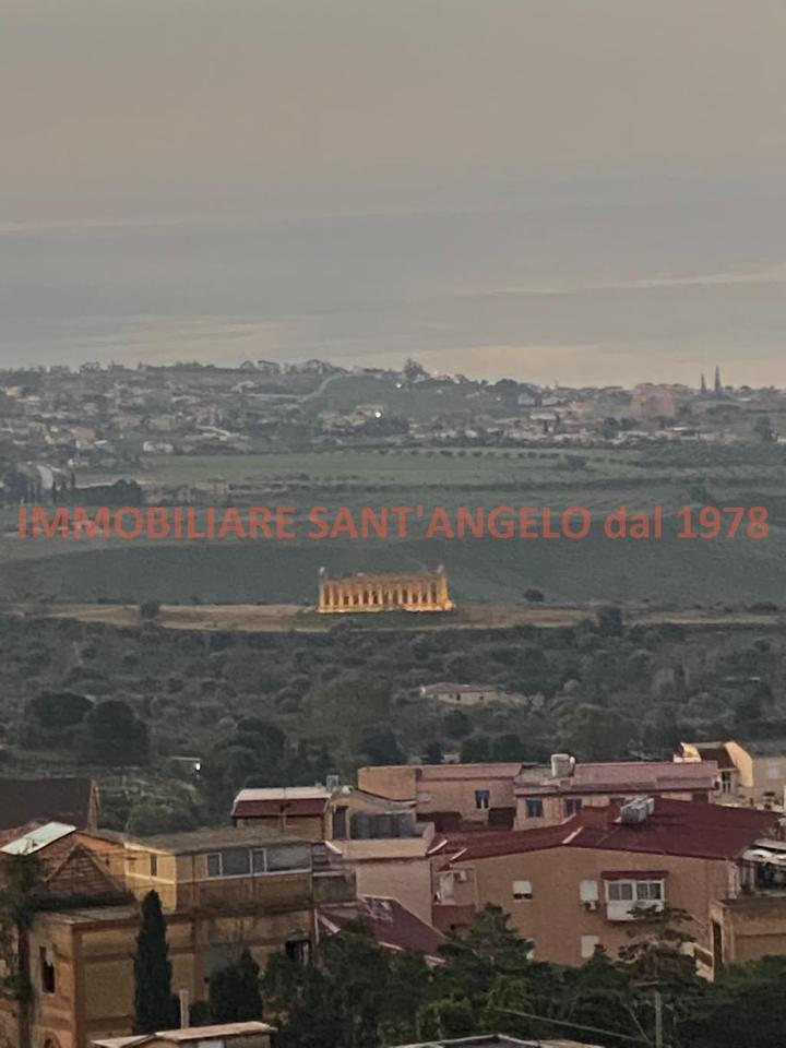 6-salle Appartement à Agrigento, Italy No. 103593