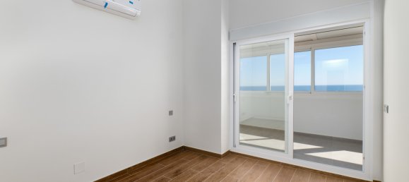 3 bedrooms Penthouse in Estepona, Spain No. 628 26