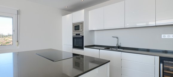 3 bedrooms Penthouse in Estepona, Spain No. 628 24