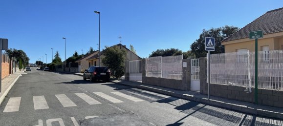  Land in Zarzuela Del Monte, Spain No. 90211 12