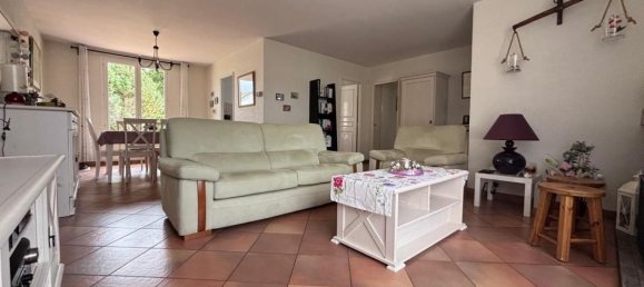 3 bedrooms House in Saint-Germain-les-Corbeil, France No. 351666 2