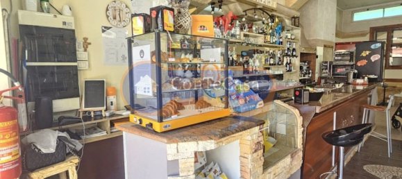 Propriété commerciale à Porto Torres, Italy 65m² No. 325759 3