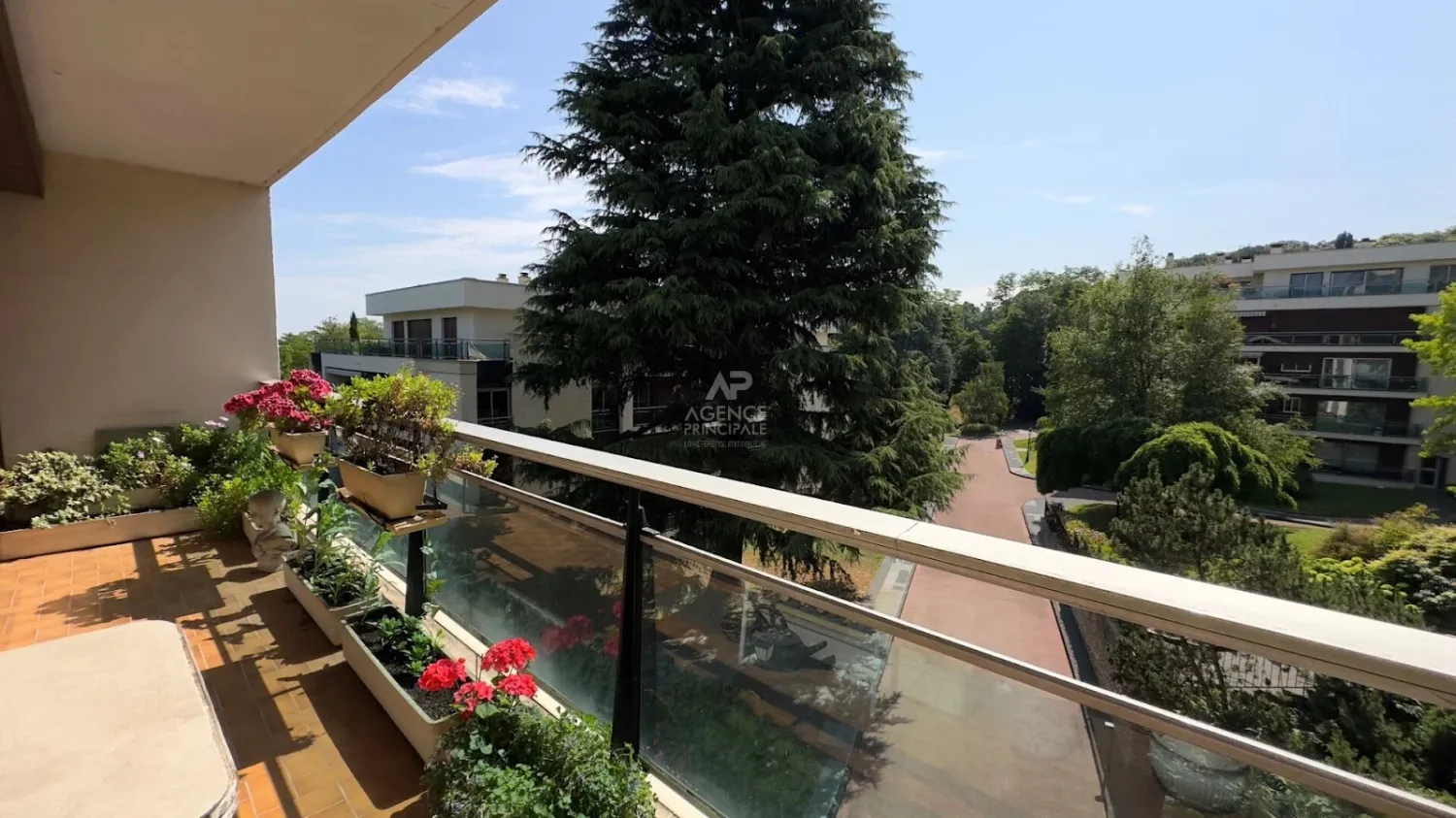 2 chambres Appartement à Sèvres, France No. 323505