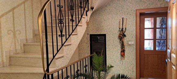 3 bedrooms Townhouse in Erding, Germany No. 186446 2