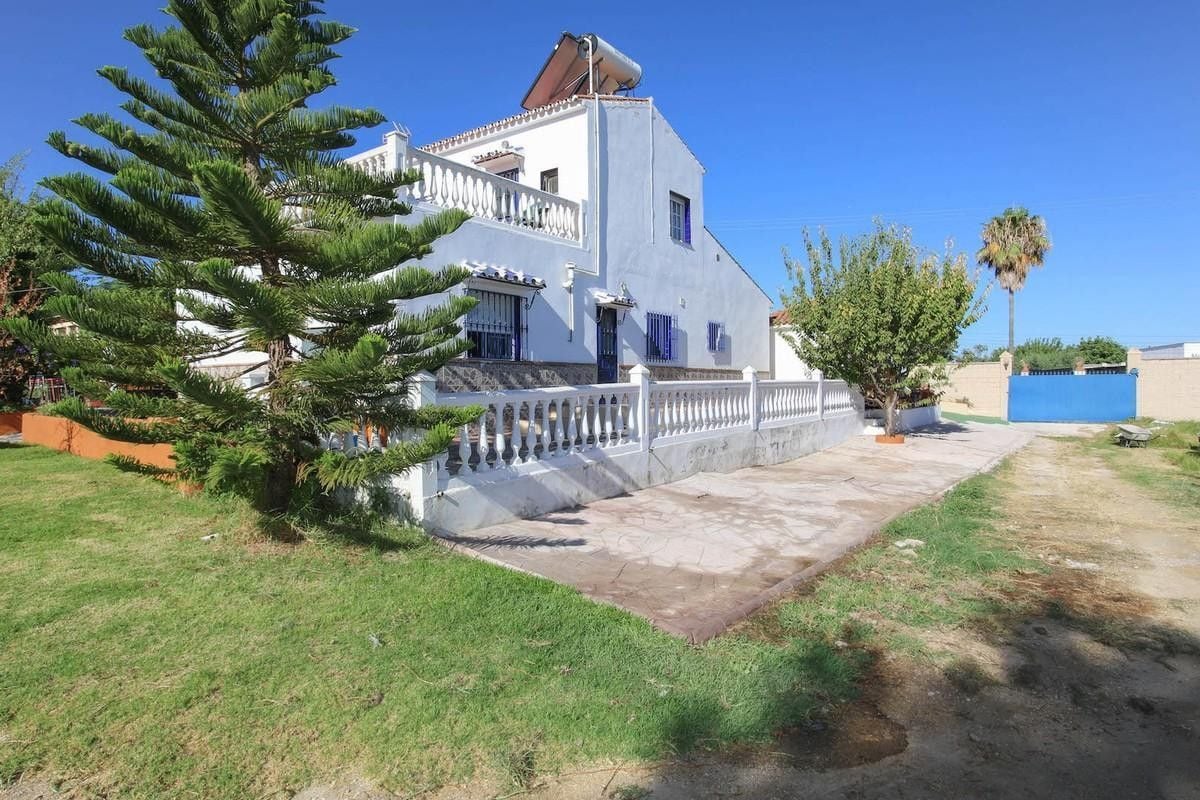 Villa T5 em Alhaurin de la Torre, Spain N.º 78280