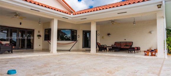 5 dormitorios villa en venta en Miami, Miami-Dade, Florida, USA № 615766 5