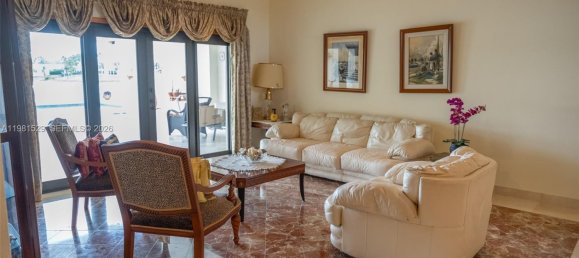 5 dormitorios villa en venta en Miami, Miami-Dade, Florida, USA № 615766 27