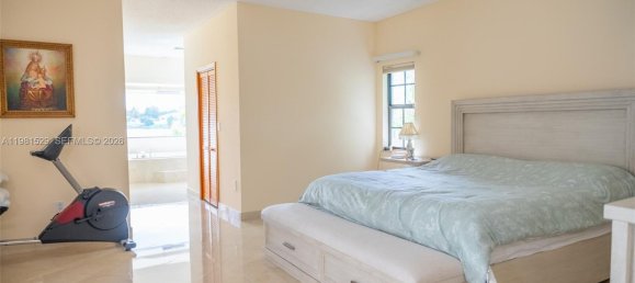 5 dormitorios villa en venta en Miami, Miami-Dade, Florida, USA № 615766 15