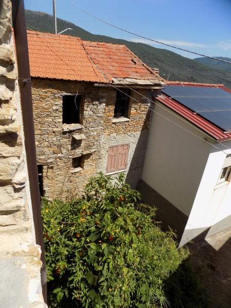 5-Zimmer Haus in Borgomaro, Italy, Nr. 238192