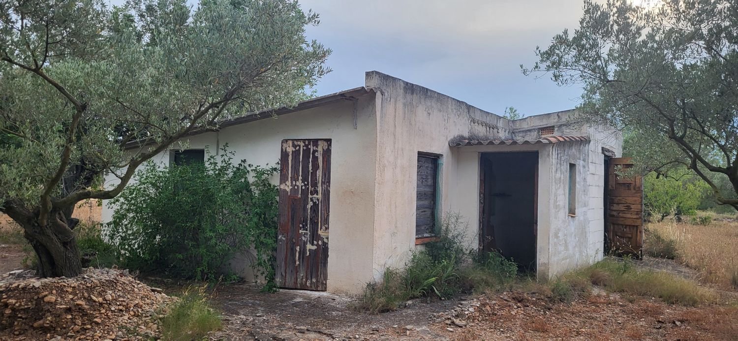 Земельный участок 4200м² в Рокетес, Испания № 155198