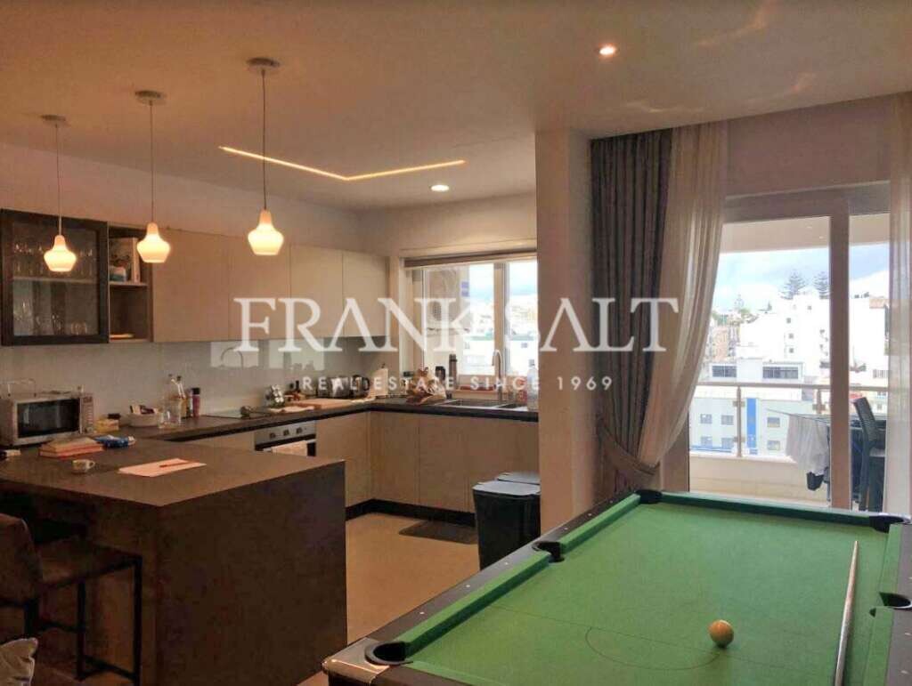 Apartamento T2 em Saint Julian's, Malta N.º 7008