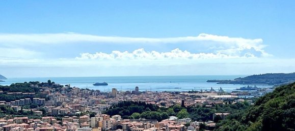 4 bedrooms House in La Spezia, Italy No. 331784 3