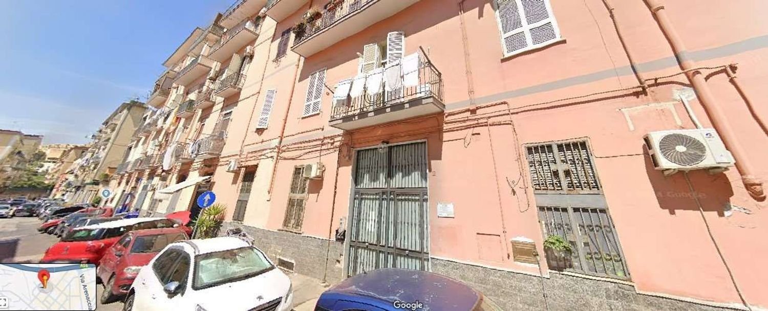 3 bedrooms Apartment in Naples, Italy No. 366408