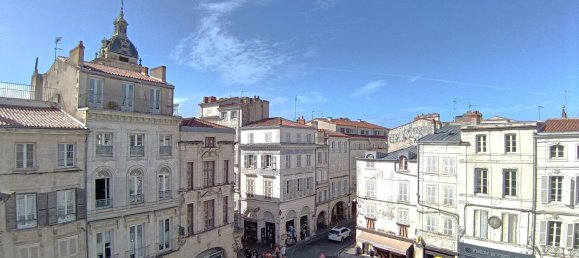 Квартира с 3 комнатами в Ла-Рошель, Франция № 338097 8