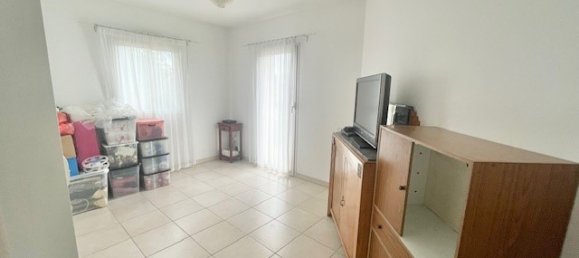 5 bedrooms Villa in Saint-Arnoult-en-Yvelines, France No. 178530 12