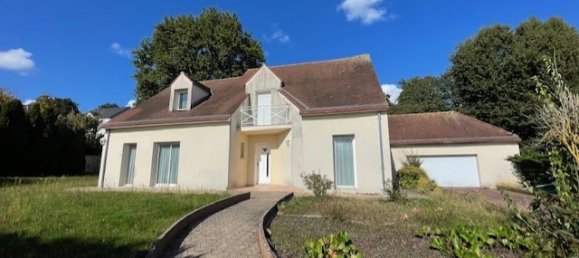 5 bedrooms Villa in Saint-Arnoult-en-Yvelines, France No. 178530 2