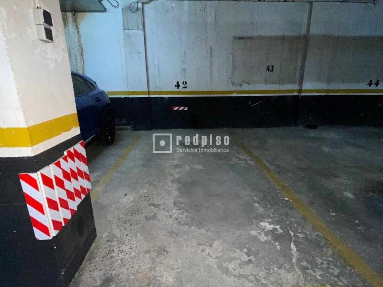 Garage à Madrid, Spain 12m² No. 234984