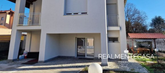 4-salle Villa à Abbiategrasso, Italy No. 314192 30