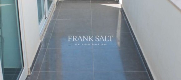 2 bedrooms Penthouse in Saint Paul's Bay, Malta No. 8737 10