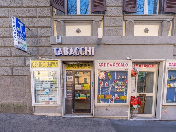 Propriété commerciale à Rome, Italy 24m² No. 220139