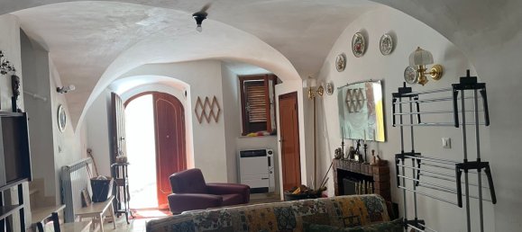 2 rooms Apartment in Castel del Monte, Italy No. 292505 4