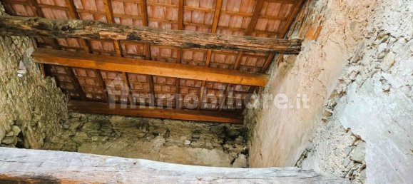 4 Schlafzimmer Haus in Montegrino Valtravaglia, Italy, Nr. 347558 9