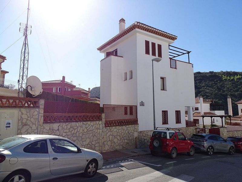 Дом с 3 спальнями в Гранада, Испания № 180182