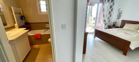 4 bedrooms Villa in Tala, Cyprus No. 82803 14