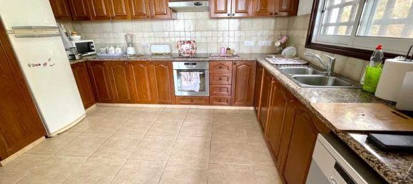 4 bedrooms Villa in Tala, Cyprus No. 82803 7