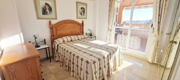 4 bedrooms Penthouse in Fuengirola, Spain No. 124690 8