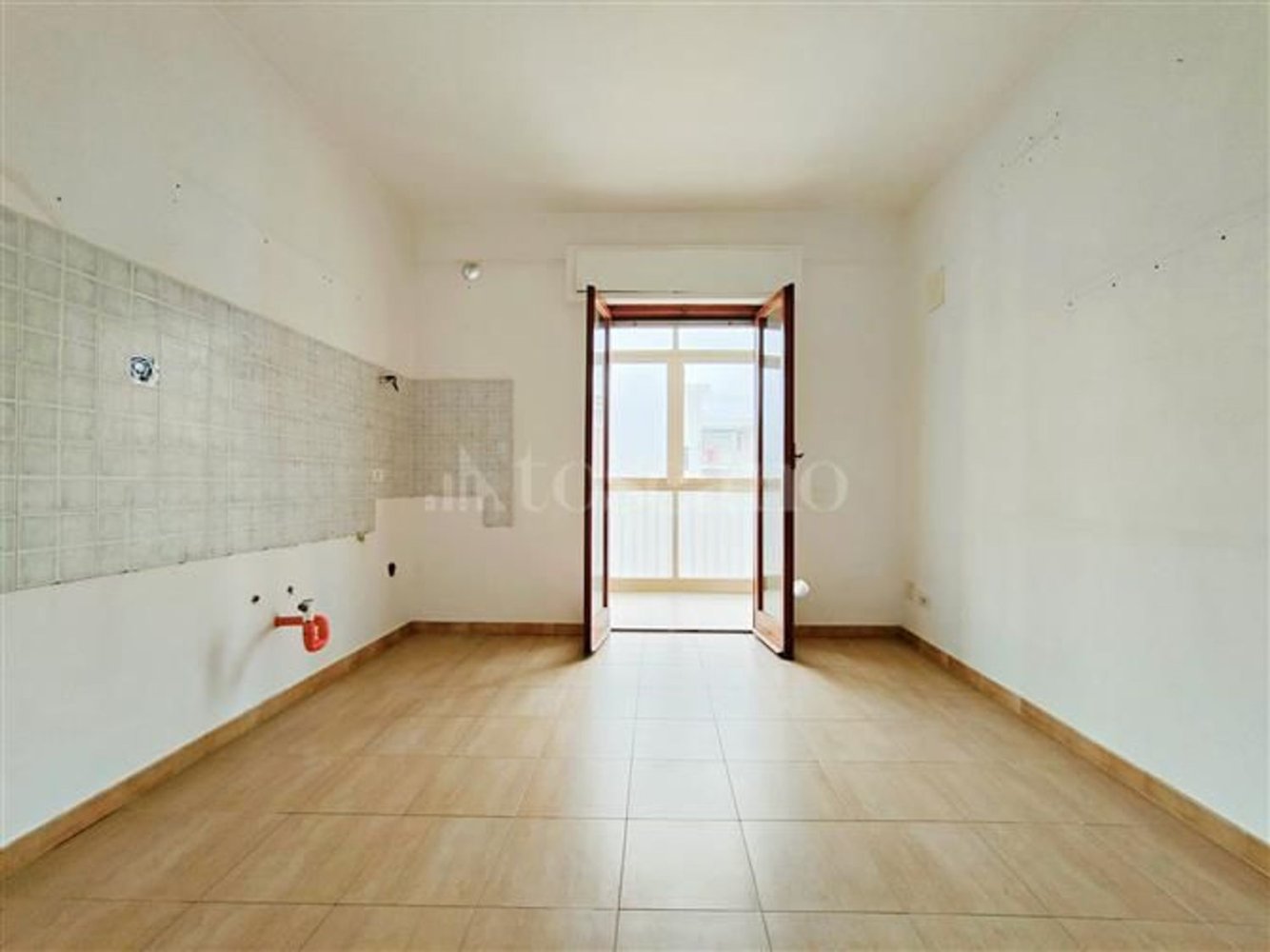 7غرفة شقة في Palermo, Italy رقم 52236