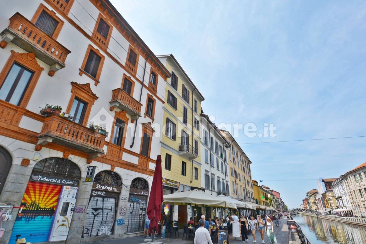 2 bedrooms Apartment in Milan, Italy No. 337386