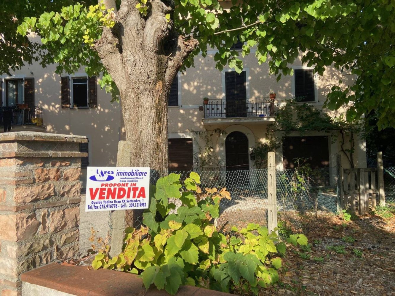 6 bedrooms Apartment in Fossato di Vico, Italy No. 293139