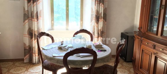 6 bedrooms Apartment in Fossato di Vico, Italy No. 293139 3
