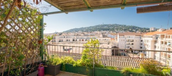 Apartamento de 2 dormitorios en Sete, France No. 299366 8