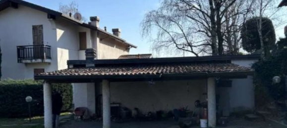 23 rooms Villa in Erba, Italy No. 2839 7