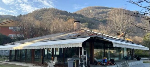 23 rooms Villa in Erba, Italy No. 2839 5