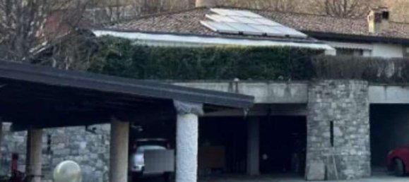 23 rooms Villa in Erba, Italy No. 2839 10